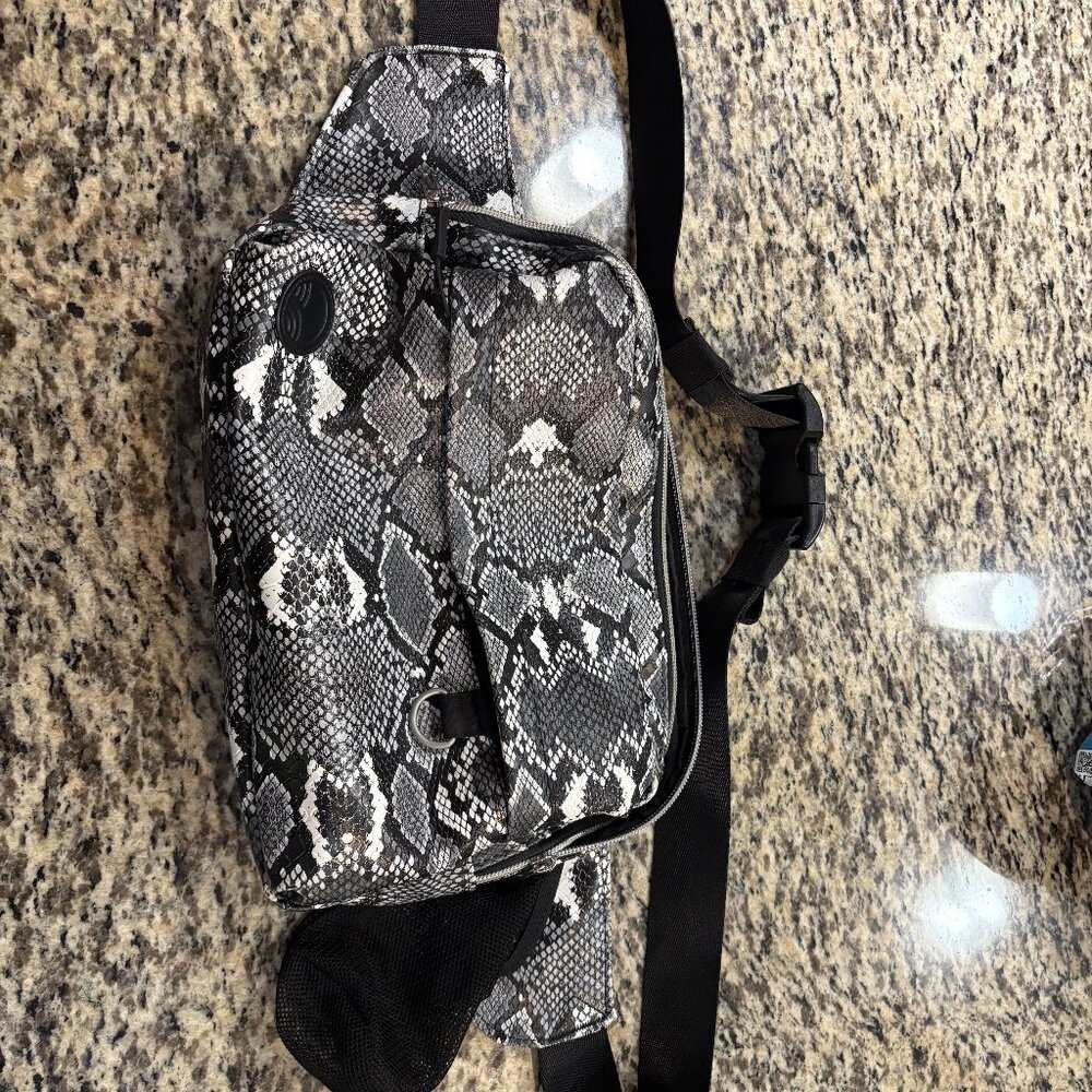 Tushbaby THE PACK in Python